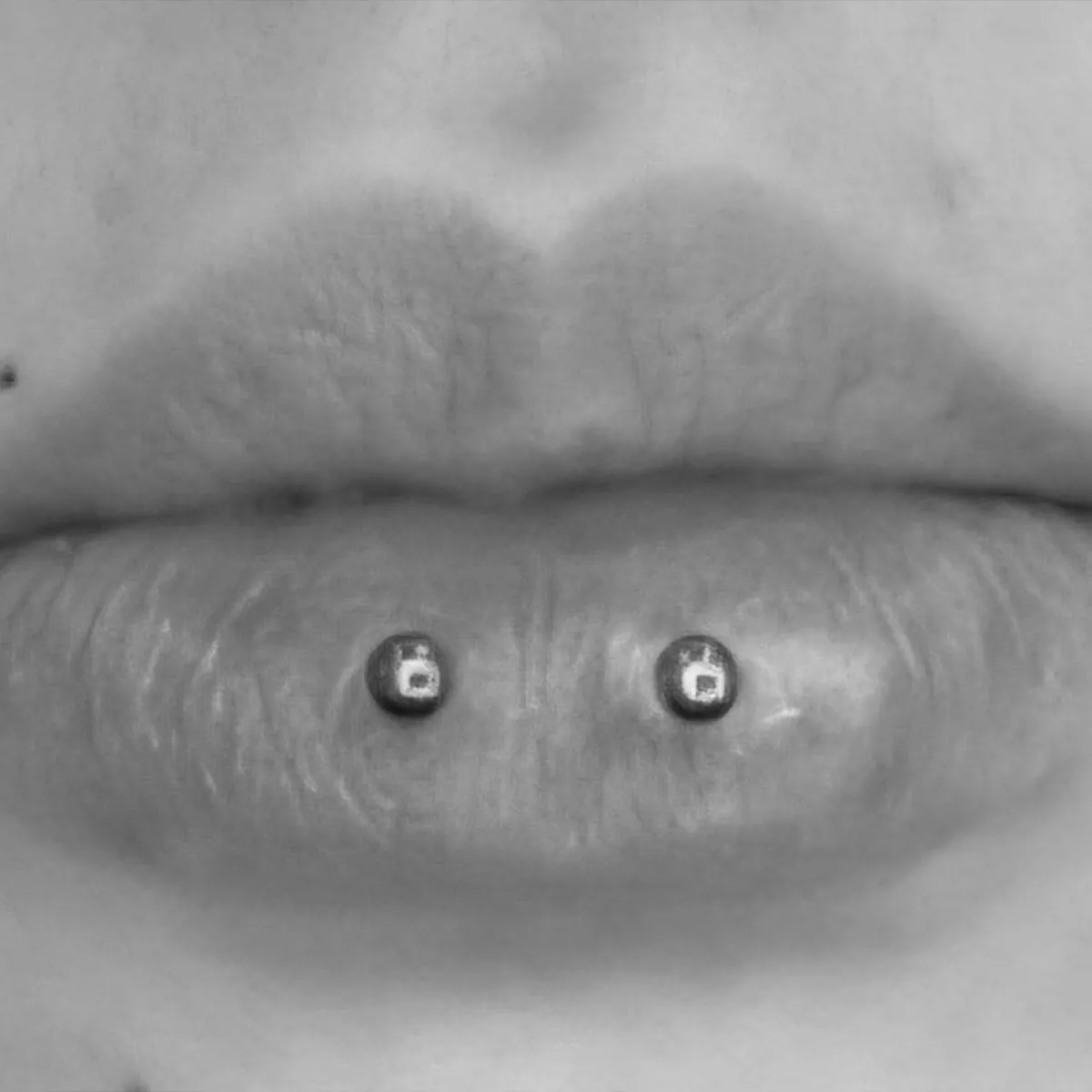Double Ashley Piercing, Tempel München