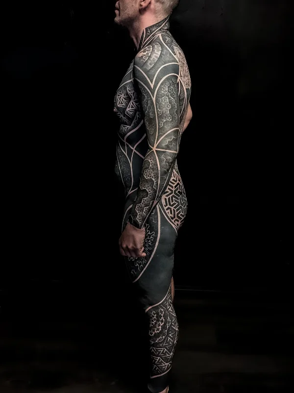 Blackwork Fullbody