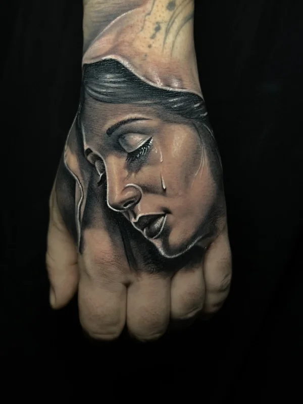 handtattoo