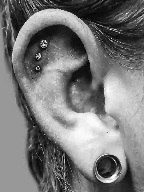 Triple-Helixpiercing